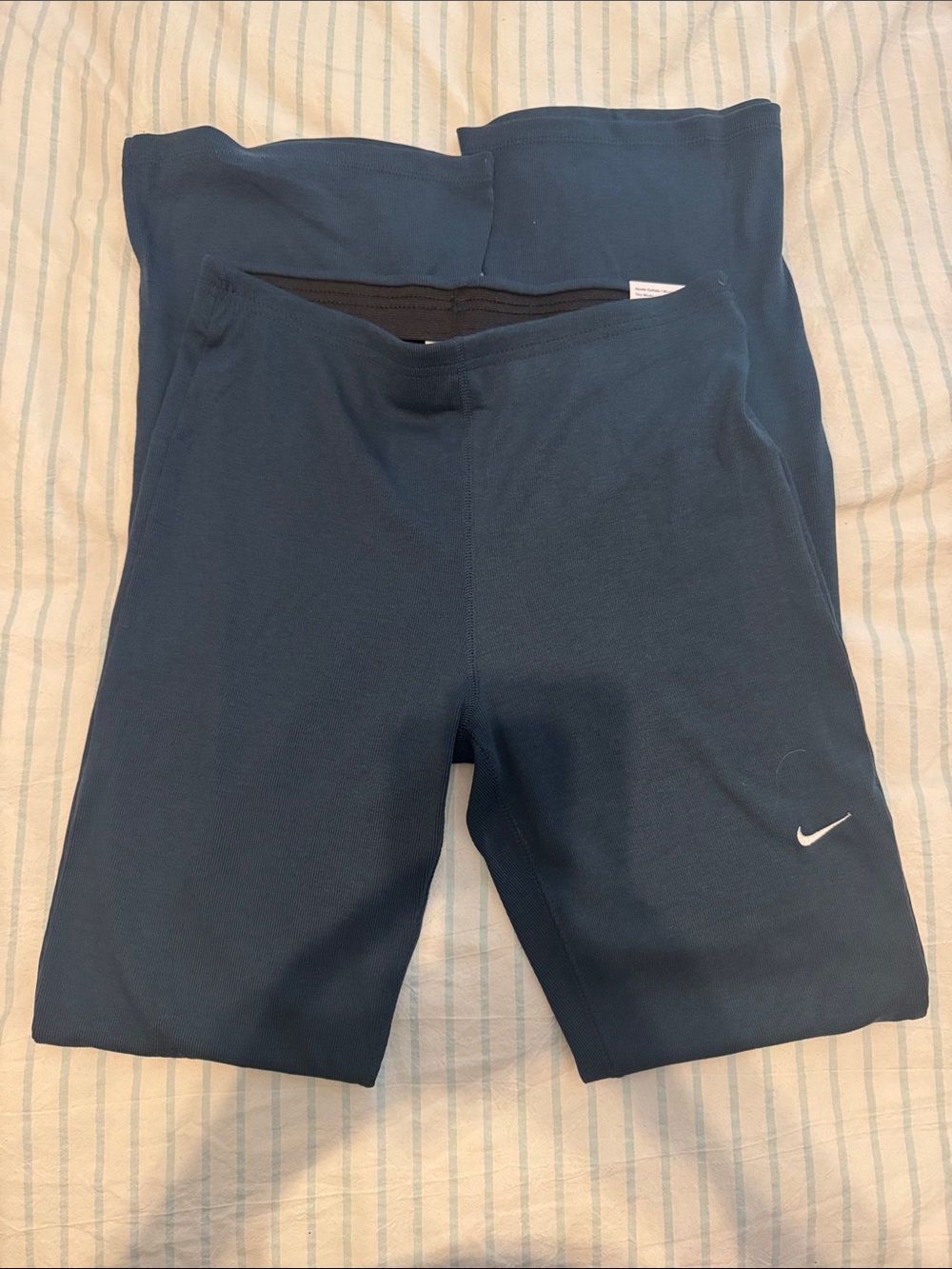 Nike Woman’s Teal Leggings